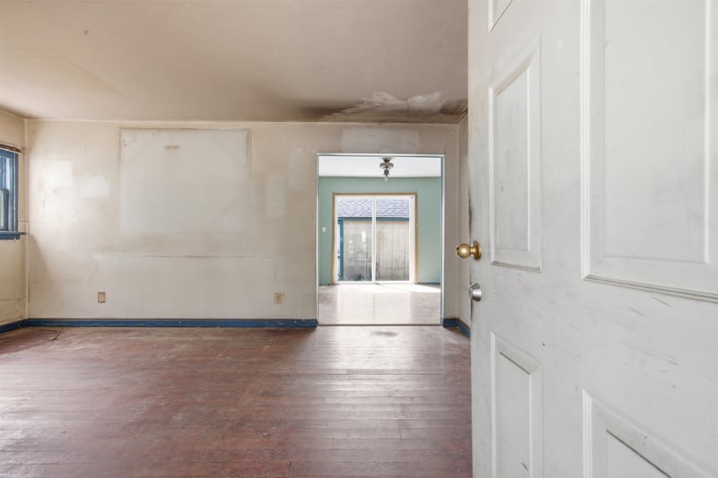 1301 N Dellrose, Wichita, KS 67208
