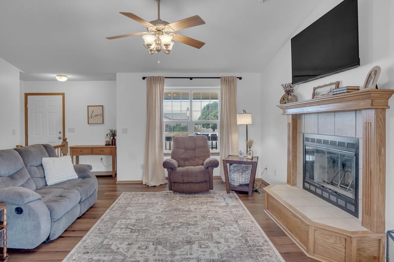 2306 Paddington Ct, Newton, KS 67114