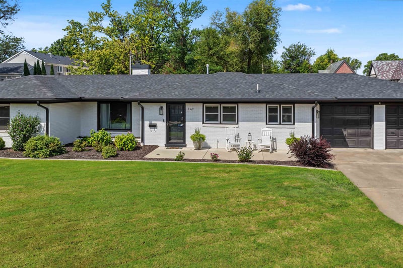 147 Overhill Rd, Salina, KS 67401
