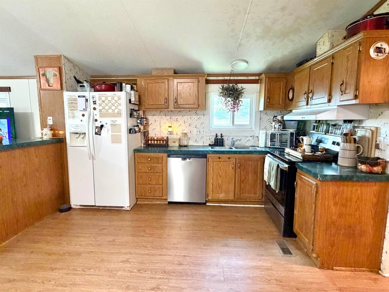 402 N Jewett St, Brookville, KS 67425