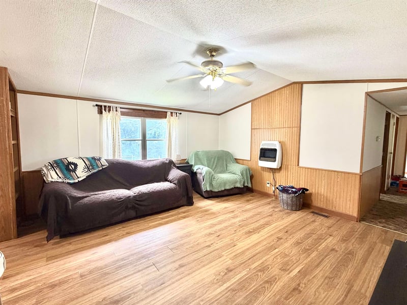402 N Jewett St, Brookville, KS 67425