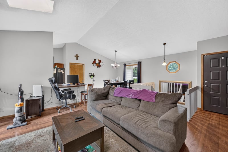 2153 S Lark Ct, Wichita, KS 67209