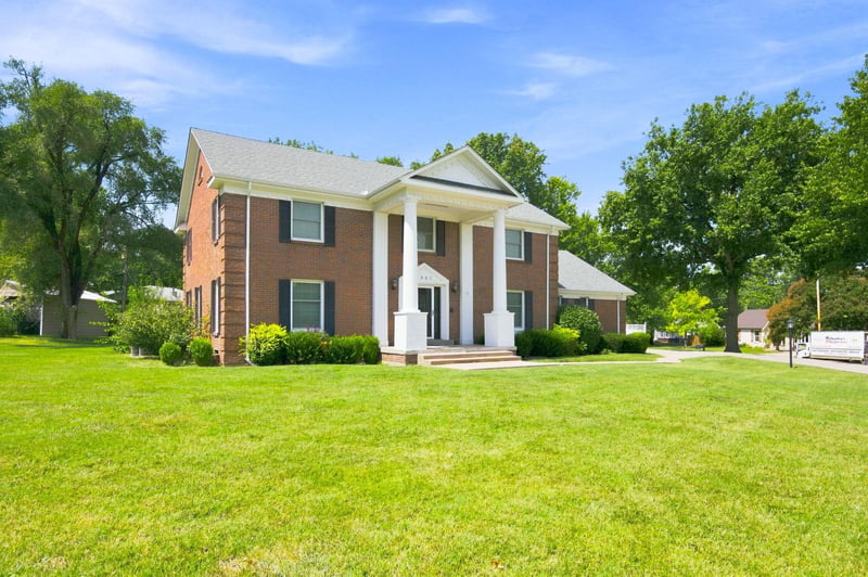 1861 Chelsea Dr, El Dorado, KS 67042