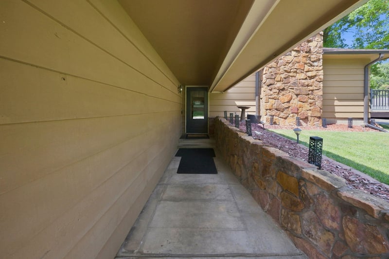 1616 N Westfield Ave, Wichita, KS 67212-1070