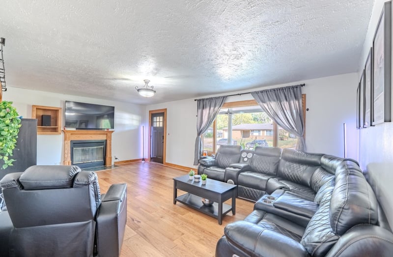 3301 S Walnut, Wichita, KS 67217