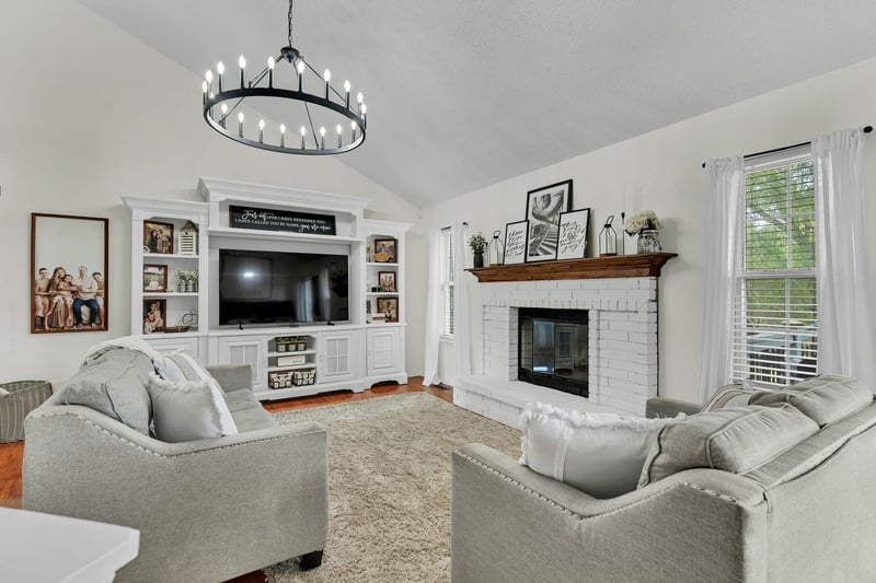 1918 N Covington, Wichita, KS 67212