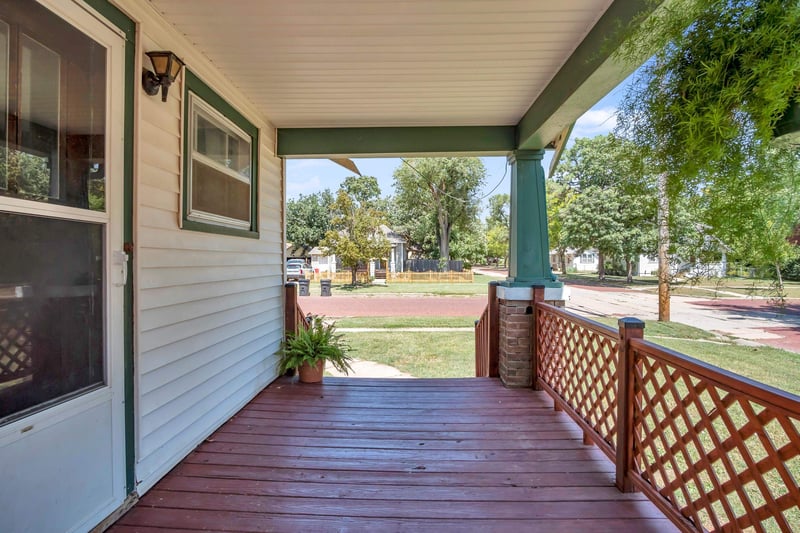 625 E 5th, Newton, KS 67114