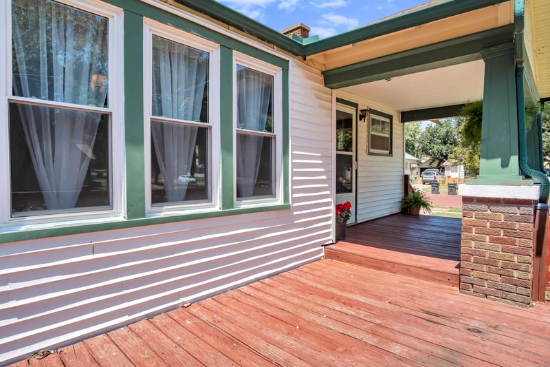 625 E 5th, Newton, KS 67114