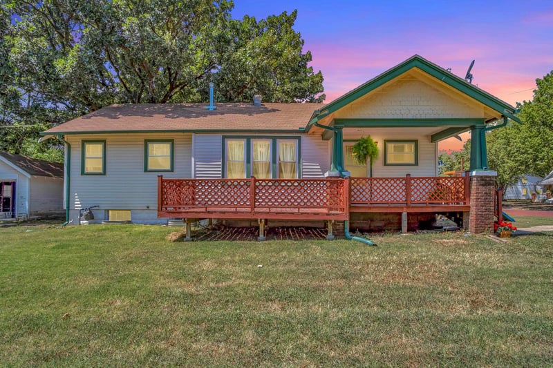 625 E 5th, Newton, KS 67114