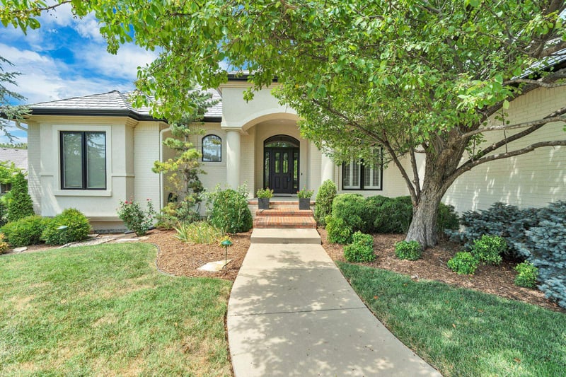 1962 N Red Brush Ct, Wichita, KS 67206