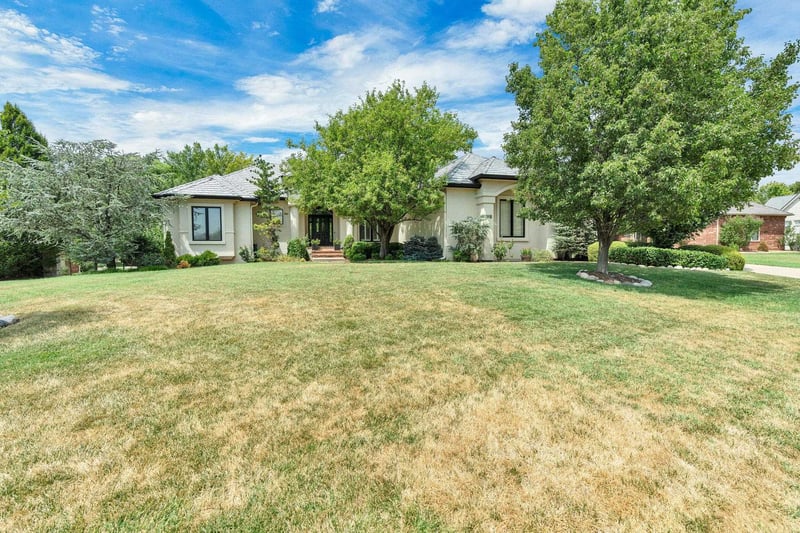 1962 N Red Brush Ct, Wichita, KS 67206