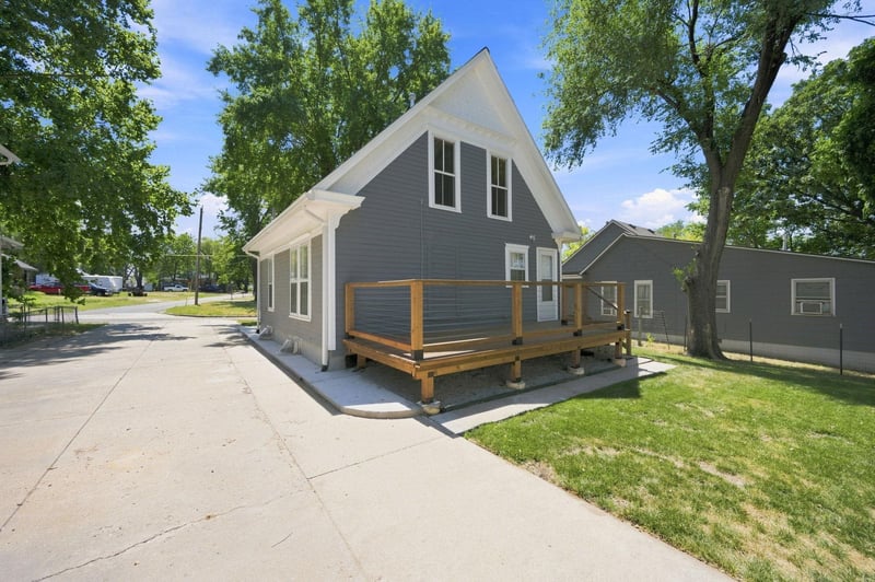 520 Lakeside, Newton, KS 67114