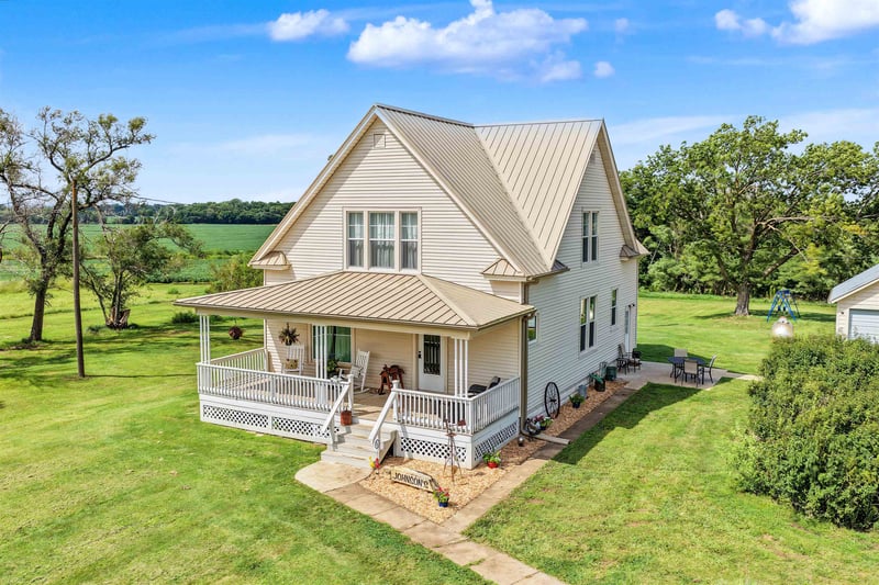 5173 N Donmyer Rd, Solomon, KS 67480