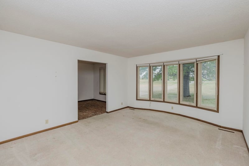 2929 S Greenwich, Wichita, KS 67210