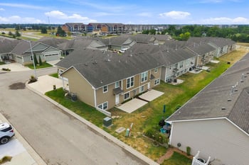 331 N 127th St E 402 bldg 27/402, Wichita, KS 67206