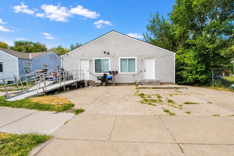 1639 N Hydraulic #1641 N Hydraulic, Wichita, KS 67214