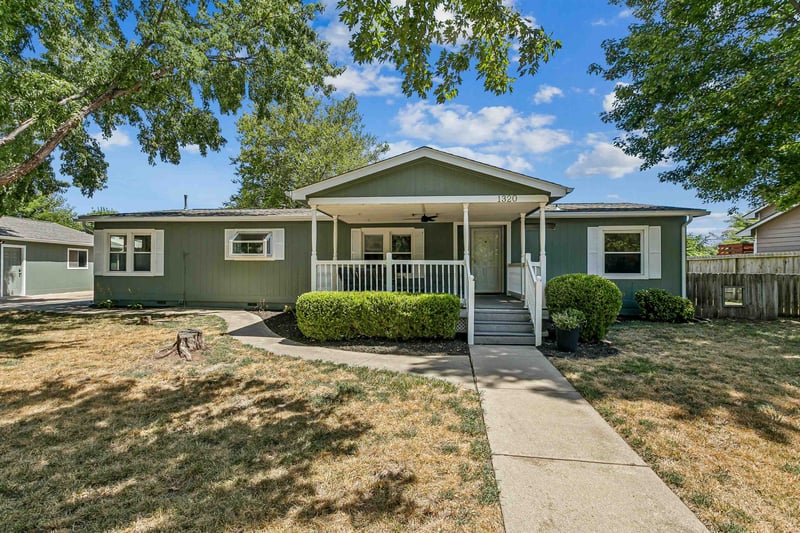 1320 N Mount Carmel Cir, Wichita, KS 67203