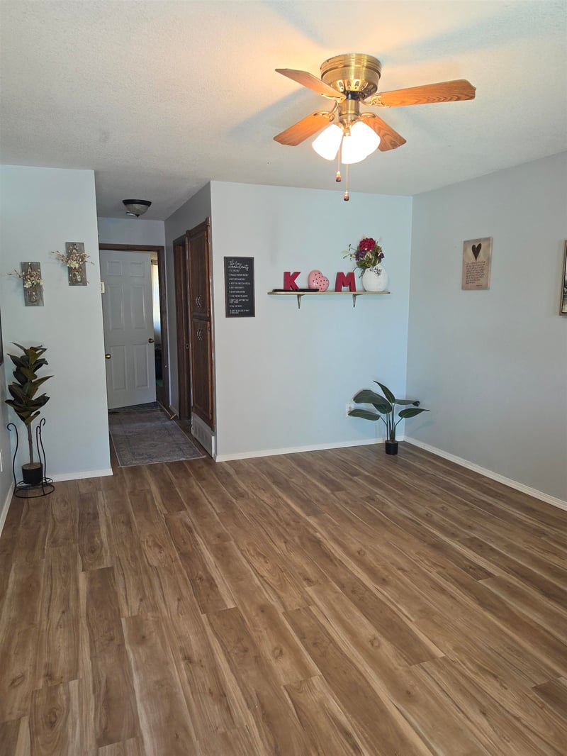 1800 E Ravena St, Park City, KS 67219