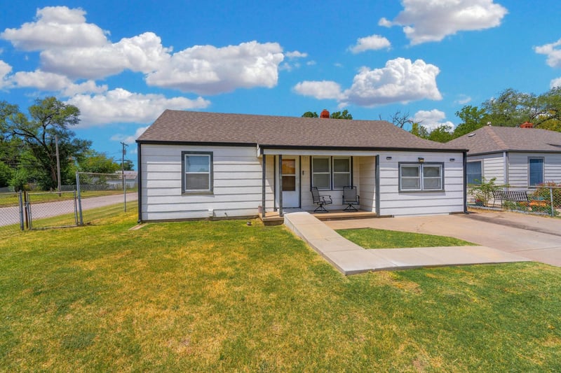 2501 N Piatt Ave, Wichita, KS 67219-4632