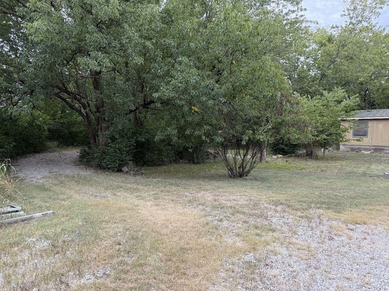10448 SW Tawakoni Rd, Augusta, KS 67010
