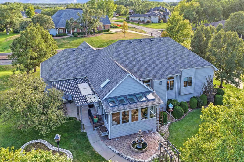 2475 Saint Andrews Ln, Salina, KS 67401