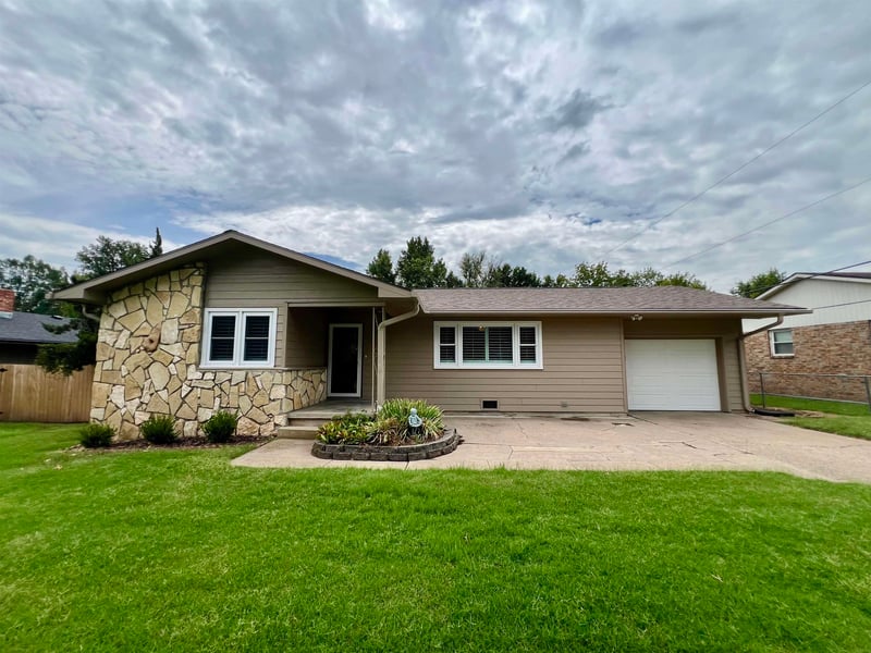 261 Greenway, Arkansas City, KS 67005