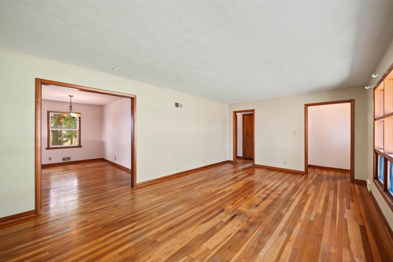 1709 Lewis St, Salina, KS 67401