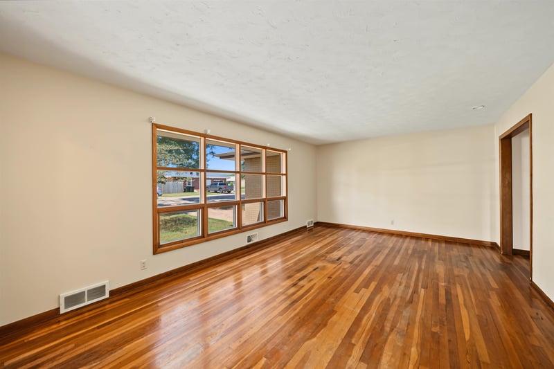 1709 Lewis St, Salina, KS 67401