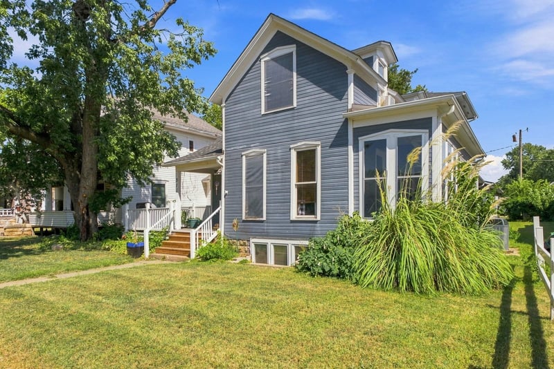 311 E 10th St, Wellington, KS 67152-4010
