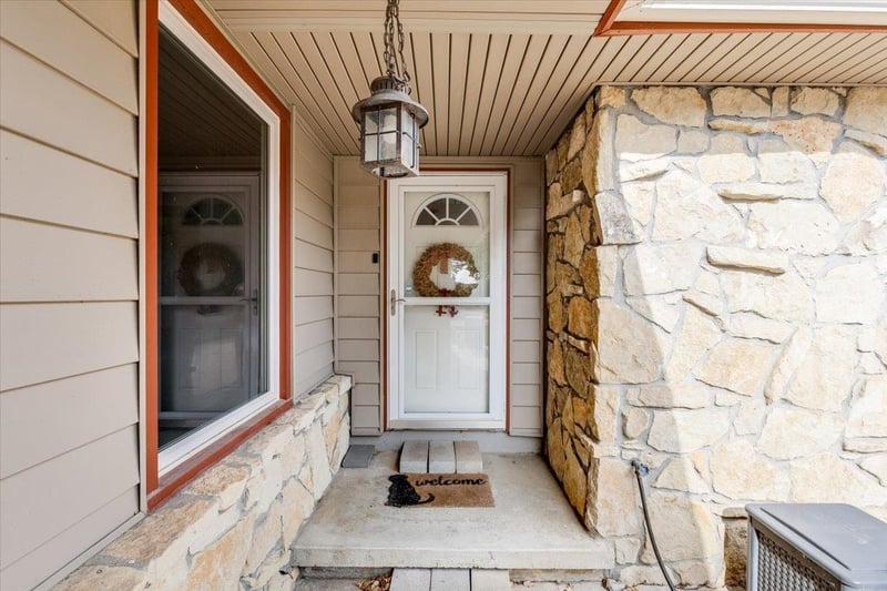 1003 Highland Dr, Arkansas City, KS 67005