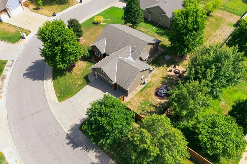 2125 E Brookstone, Derby, KS 67037