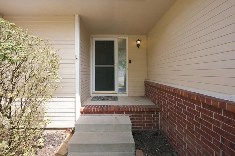2706 N Meadow Oaks Ct, Wichita, KS 67220