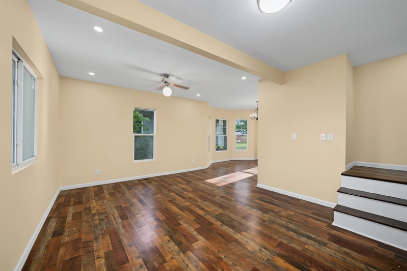 208 S 3rd St, Salina, KS 67401