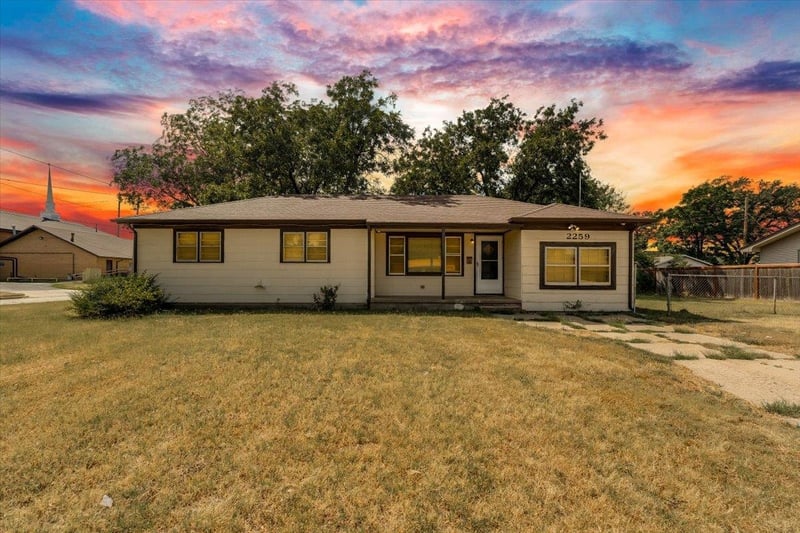 2259 S Walnut St, Wichita, KS 67213
