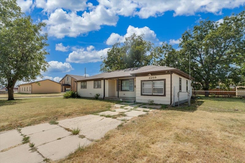 2259 S Walnut St, Wichita, KS 67213