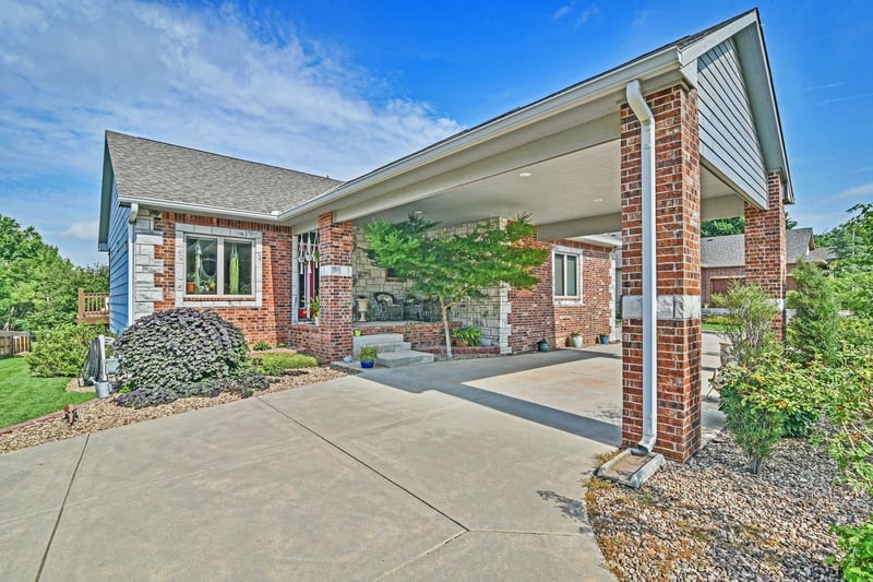 217 S Grant, Clearwater, KS 67026