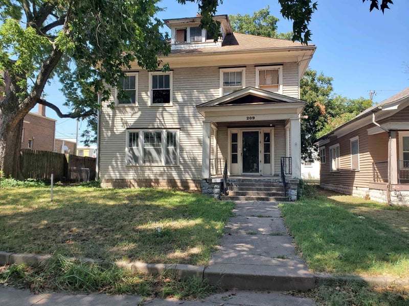 209 N A, Arkansas City, KS 67005