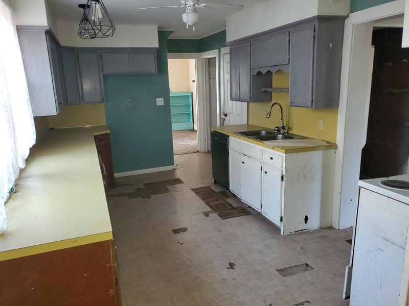 209 N A, Arkansas City, KS 67005