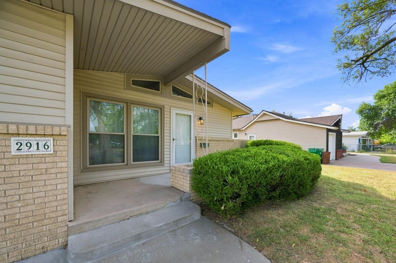 2916 S Everett Ave, Wichita, KS 67217
