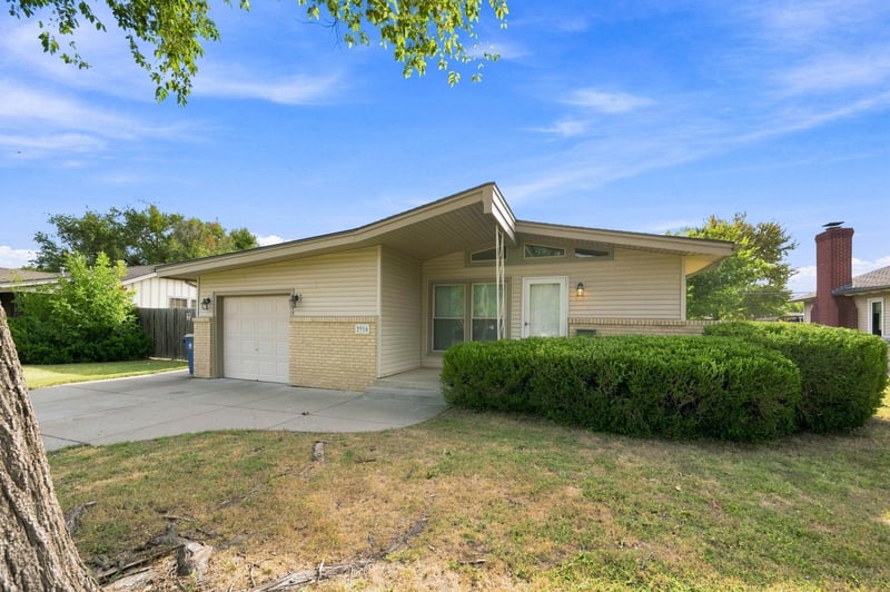 2916 S Everett Ave, Wichita, KS 67217