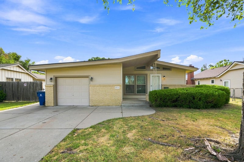 2916 S Everett Ave, Wichita, KS 67217