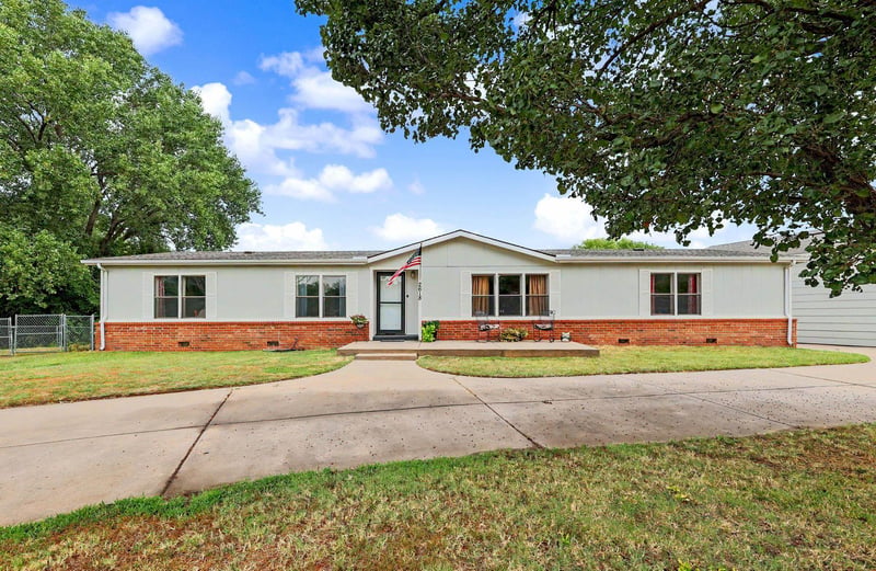2618 W Angel, Wichita, KS 67217