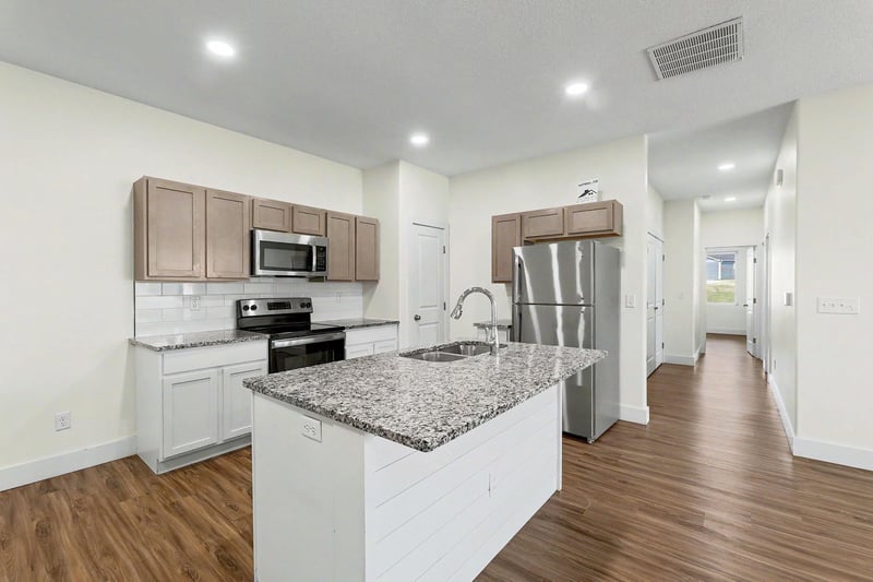 5758 E Bristol St, Wichita, KS 67220