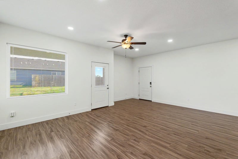 5758 E Bristol St, Wichita, KS 67220