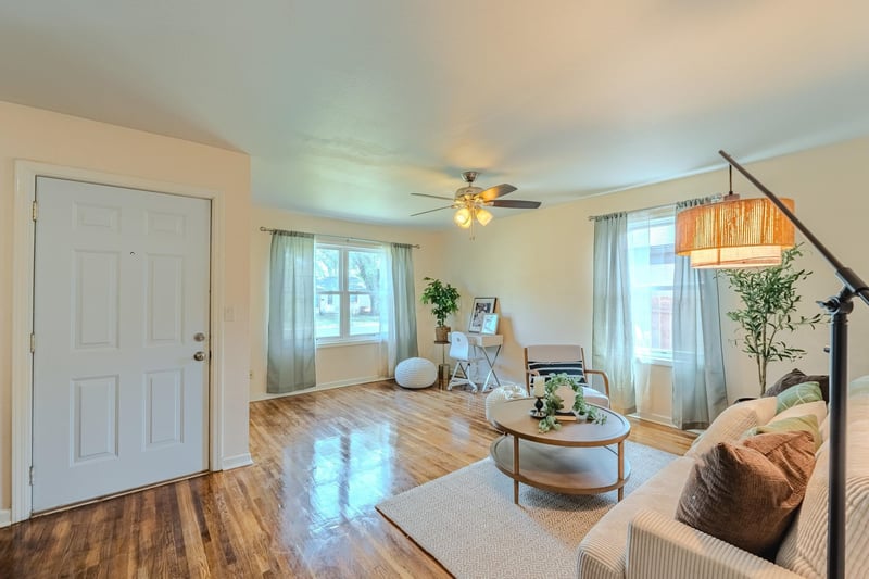 1127 N Derby Ave, Derby, KS 67037