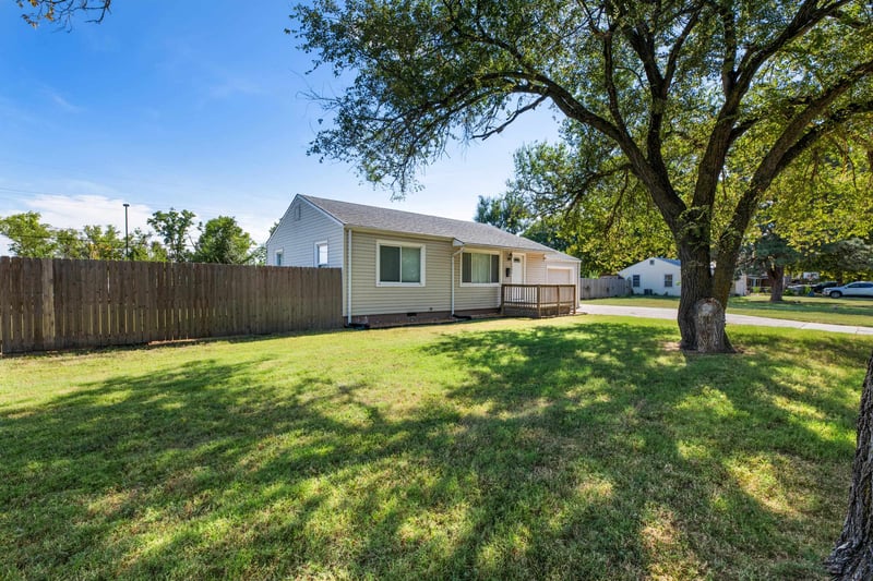1301 W 35th St S, Wichita, KS 67217