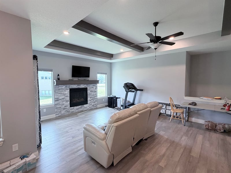 404 E Samantha Ct, Mulvane, KS 67110