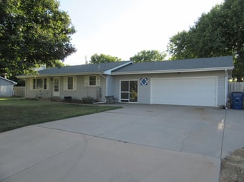 6435 N Wendell St, Park City, KS 67219
