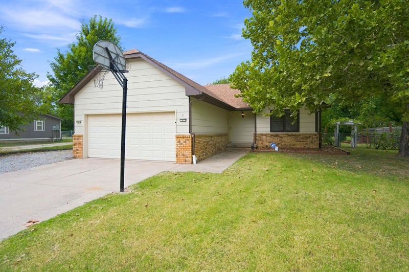 601 Joye, Andover, KS 67002