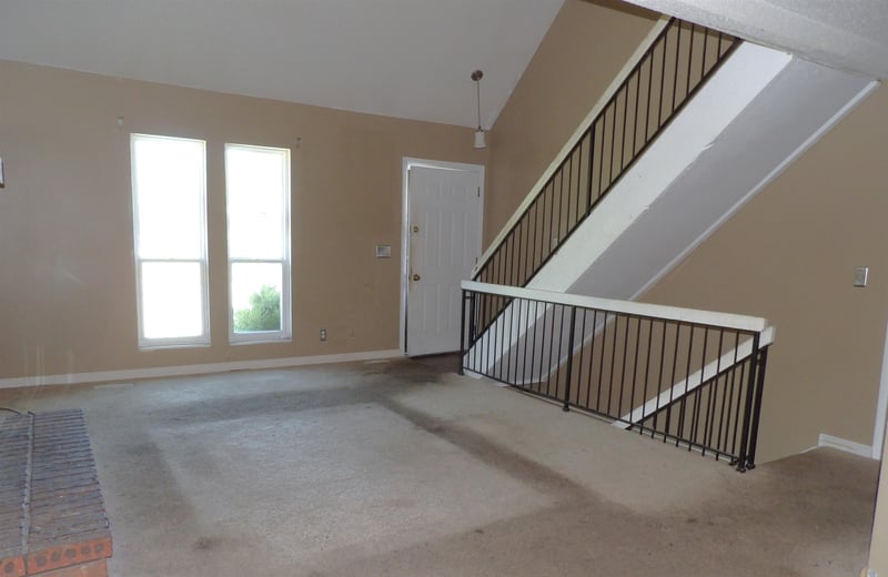 1217 S Linden St, Wichita, KS 67207